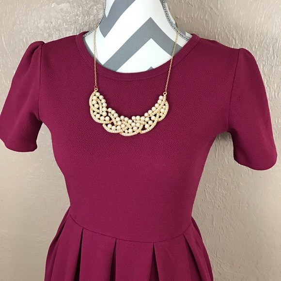 LuLaRoe Cranberry Red Amelia Dress - Picture 4 of 9